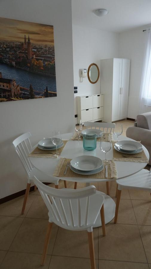 Appartamento A Verona E Parcheggio Nella Proprieta Ngoại thất bức ảnh