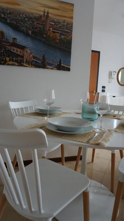 Appartamento A Verona E Parcheggio Nella Proprieta Ngoại thất bức ảnh